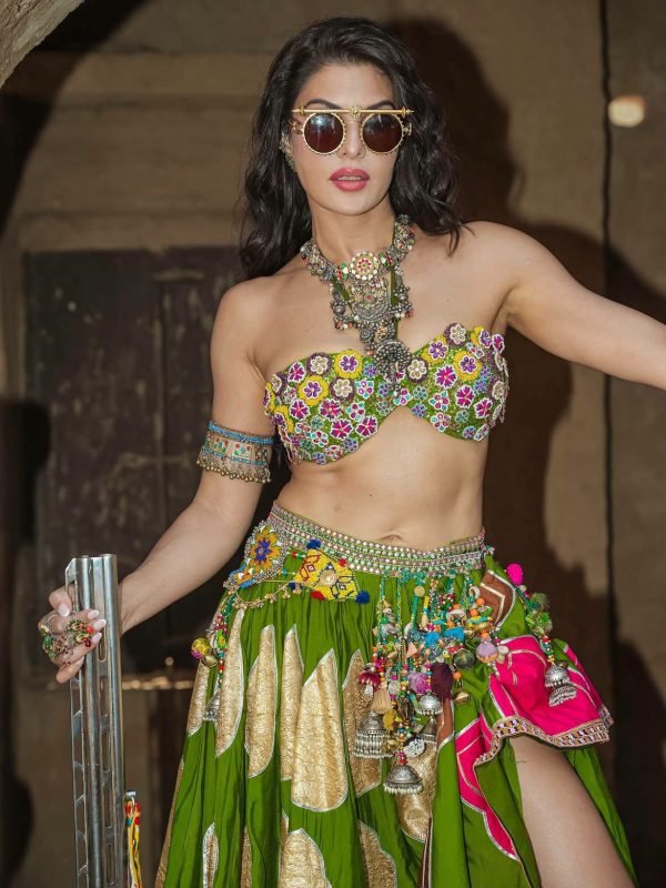 Desi soul, diva attitude. 👑