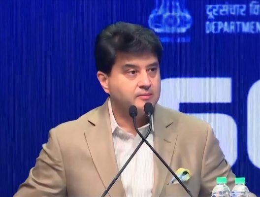 Scindia Says India Won’t Allow SATCOM Monopoly