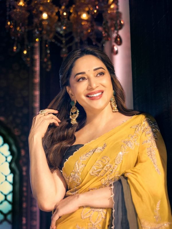 A vision of beauty in yellow 💛
