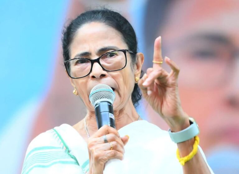 Mamata Banerjee Alleges EC Bias, Says “Law & Order Taken Away” at Murshidabad Rally