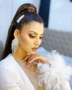Rising to the Top: The Stunning Looks of Urvashi Rautela