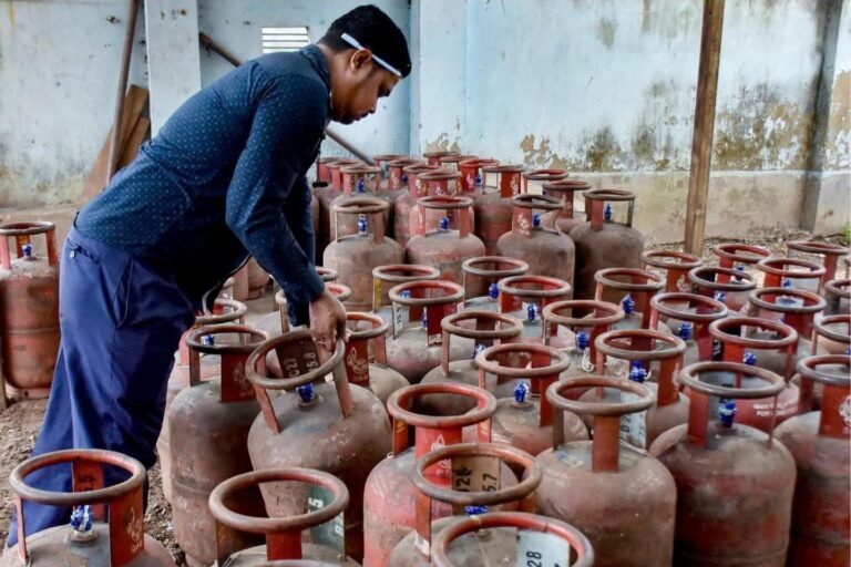 Delhi’s New LPG Policy: No Direct Sales from Godowns, Focus on Accessibility