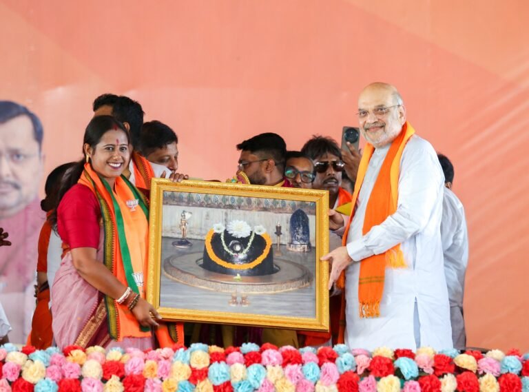 Amit Shah Accuses TMC of Extortion Politics, Says Bengal Wants Change