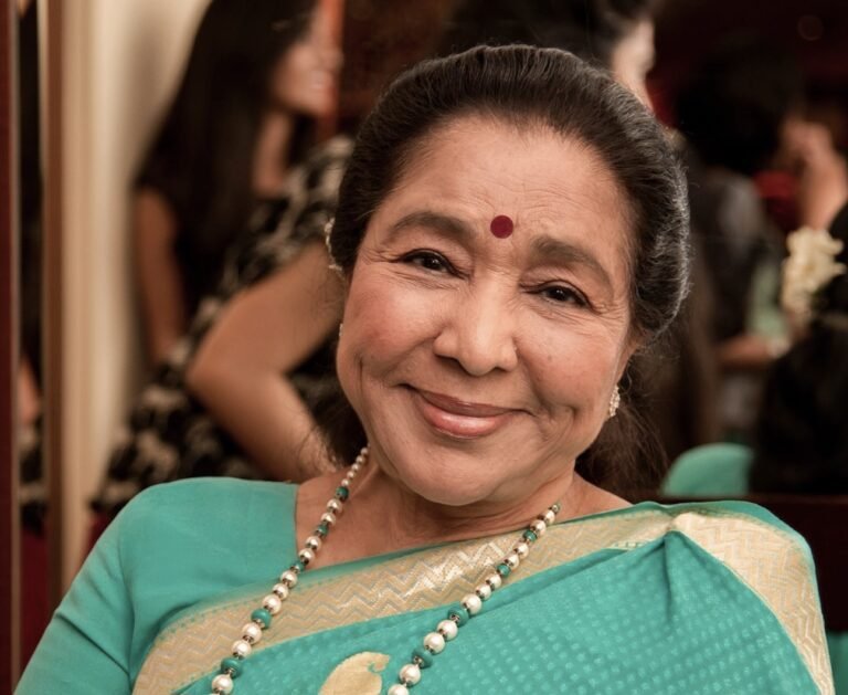 Asha Bhosle Hospitalised in Mumbai After Reported Cardiac Emergency; Under Close Observation