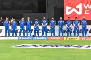 TATA IPL Pays Tribute to Legendary Singer Asha Bhosle; Players Observe Silence Before MI vs RCB Clash