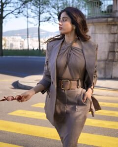 Janhvi Kapoor Redefines Power Dressing in a Sultry Monochrome Look 