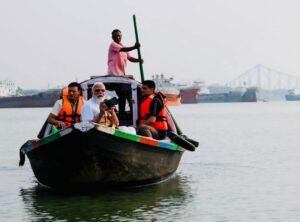 PM Modi Pays Tribute to Ganga During Hooghly Visit, Calls River the Soul of Bengali Civilization