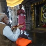 PM Narendra Modi Visits Sri Adichunchanagiri Mahasamsthana Math, Offers Prayers at Jwala Peetha and Sri Kalabhairava Temple