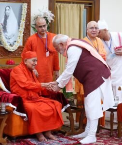 PM Narendra Modi Visits Belur Math, Hails Legacy of Service and Spiritual Harmony