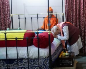 PM Narendra Modi Visits Belur Math, Hails Legacy of Service and Spiritual Harmony