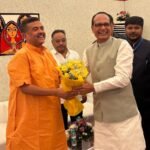 Shivraj Singh Chouhan Calls It an “Auspicious Beginning” for Bengal, Congratulates Suvendu Adhikari