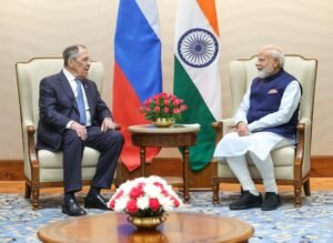 PM Modi Meets Russian FM Sergei Lavrov, Reaffirms India’s Support for Peaceful Conflict Resolution