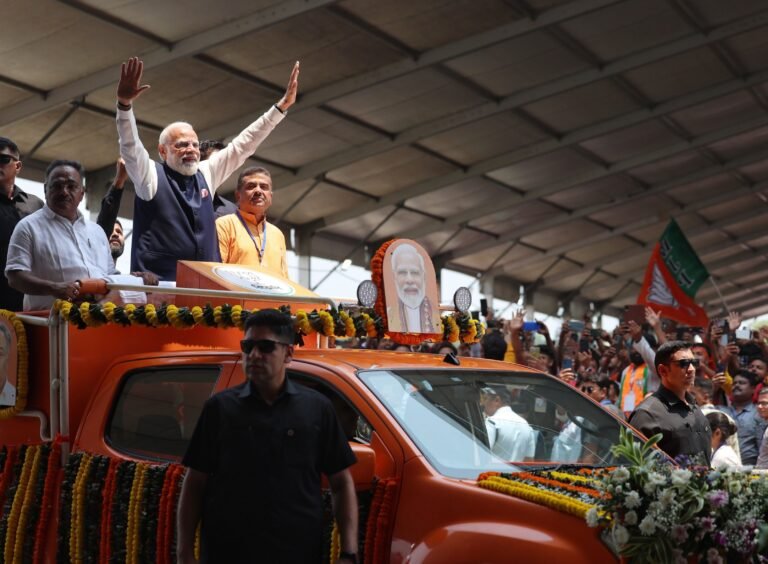 PM Narendra Modi Arrives in Kolkata for BJP Swearing-In; Suvendu Adhikari to Take Oath as CM